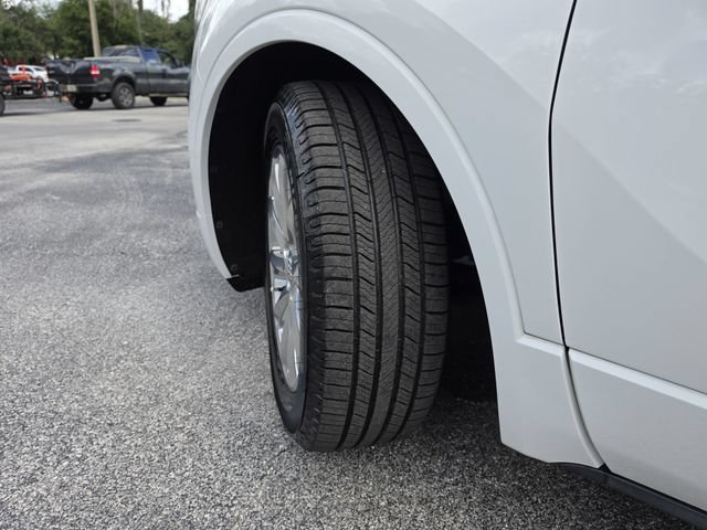 Used 2020 Buick Envision Essence w/ LPO, Active Package FWD image 39