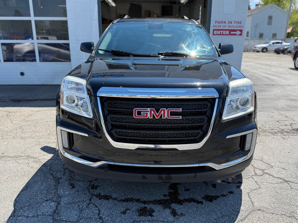 Used 2017 GMC Terrain SLE w/ Convenience Package AWD/4WD image 2