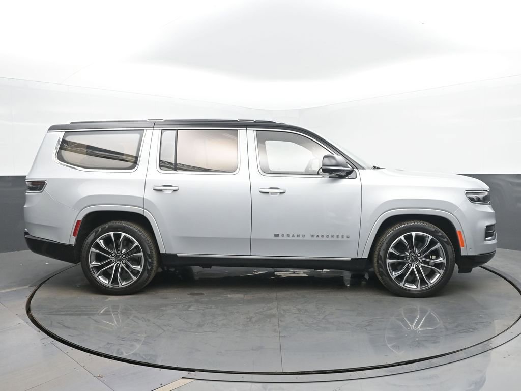 Used 2023 Jeep Grand Wagoneer Series III image 6