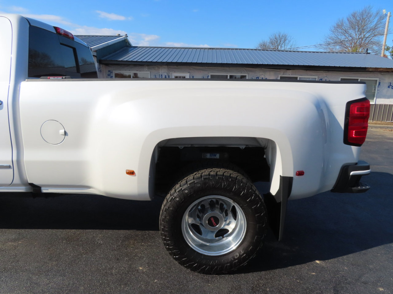 Used 2018 GMC Sierra 3500 Denali w/ Duramax Plus Package image 17