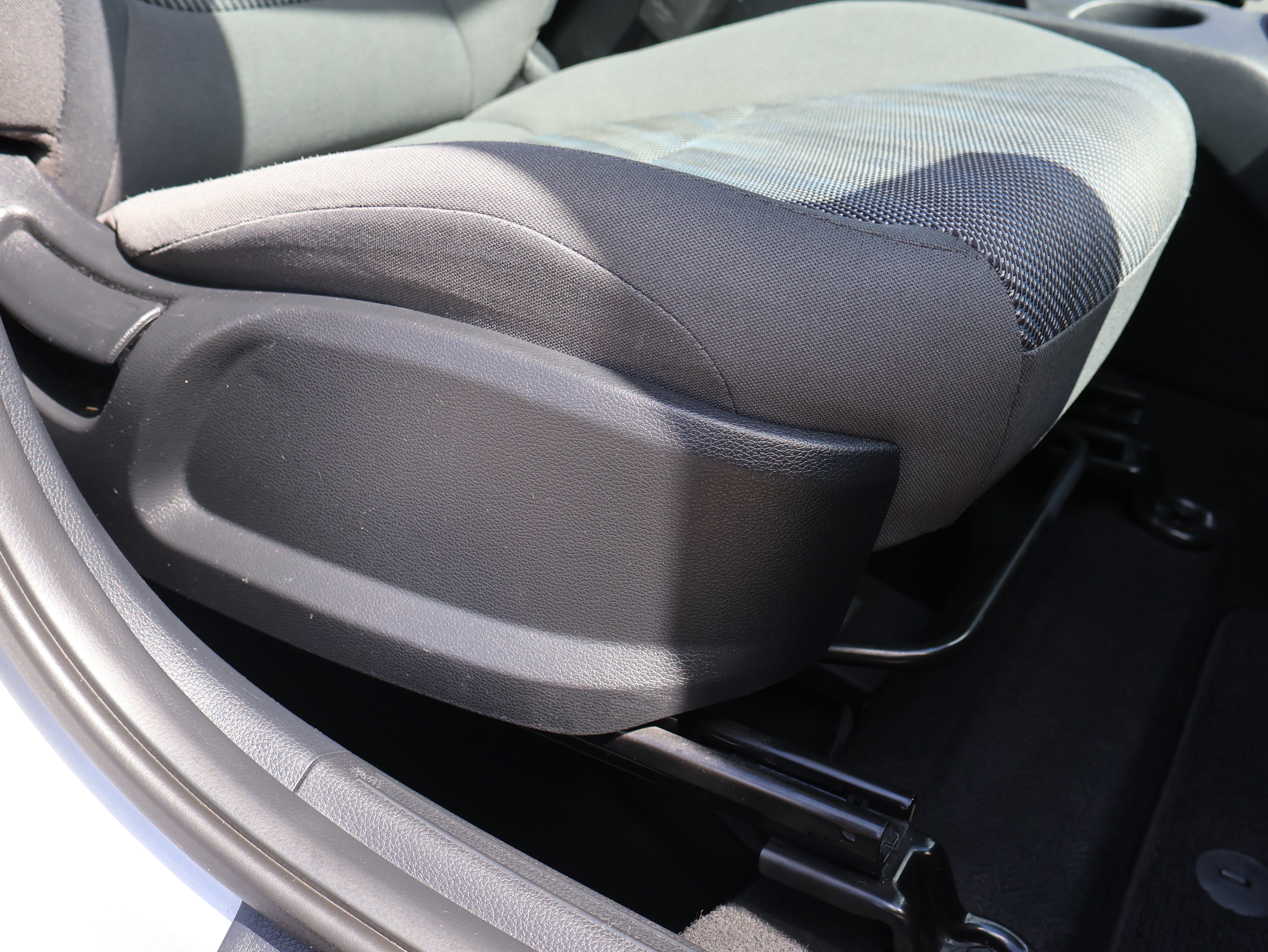 Used 2024 Kia Seltos LX AWD/4WD image 9