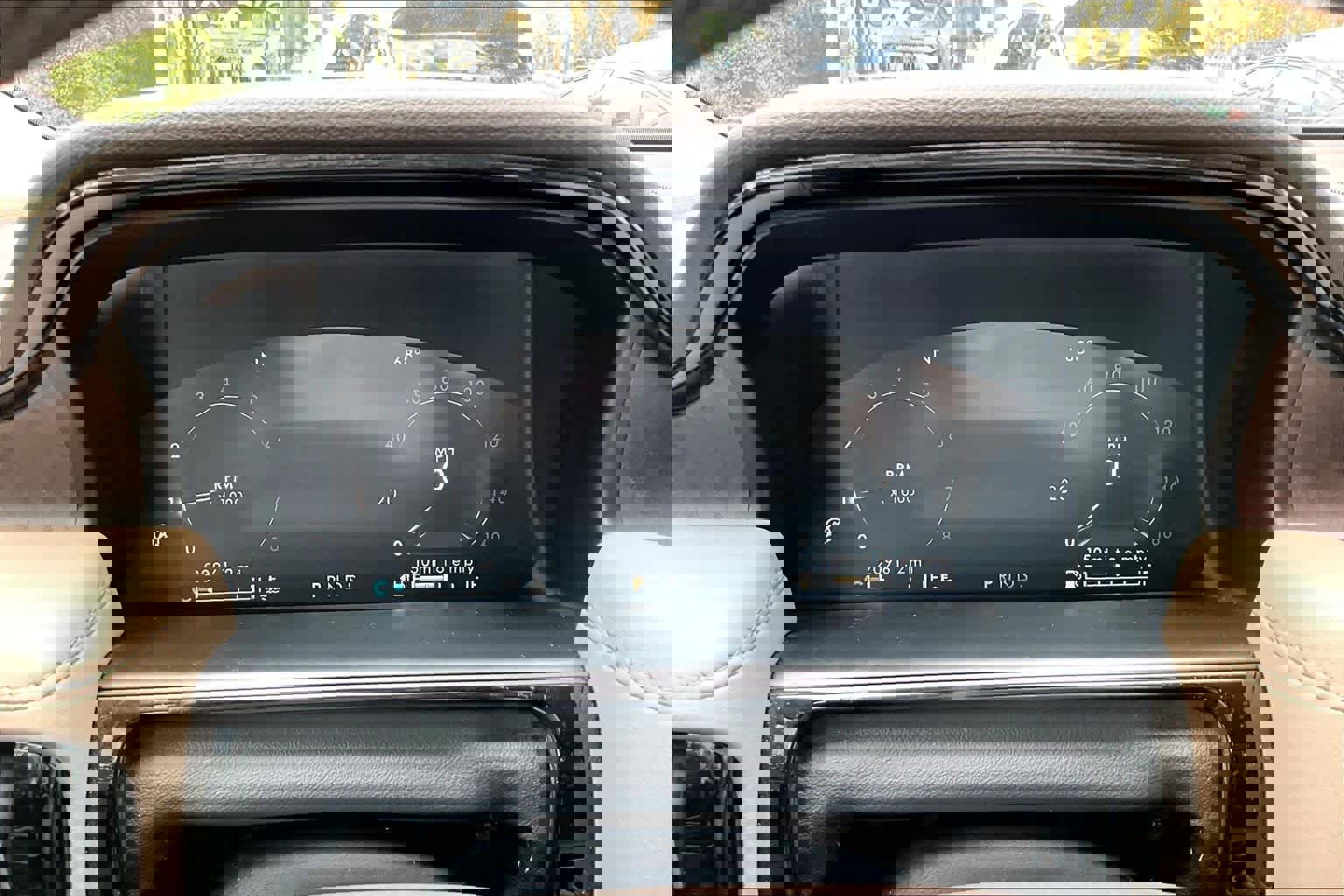 Used 2023 Lincoln Nautilus Reserve w/ Equipment Group 201A image 23