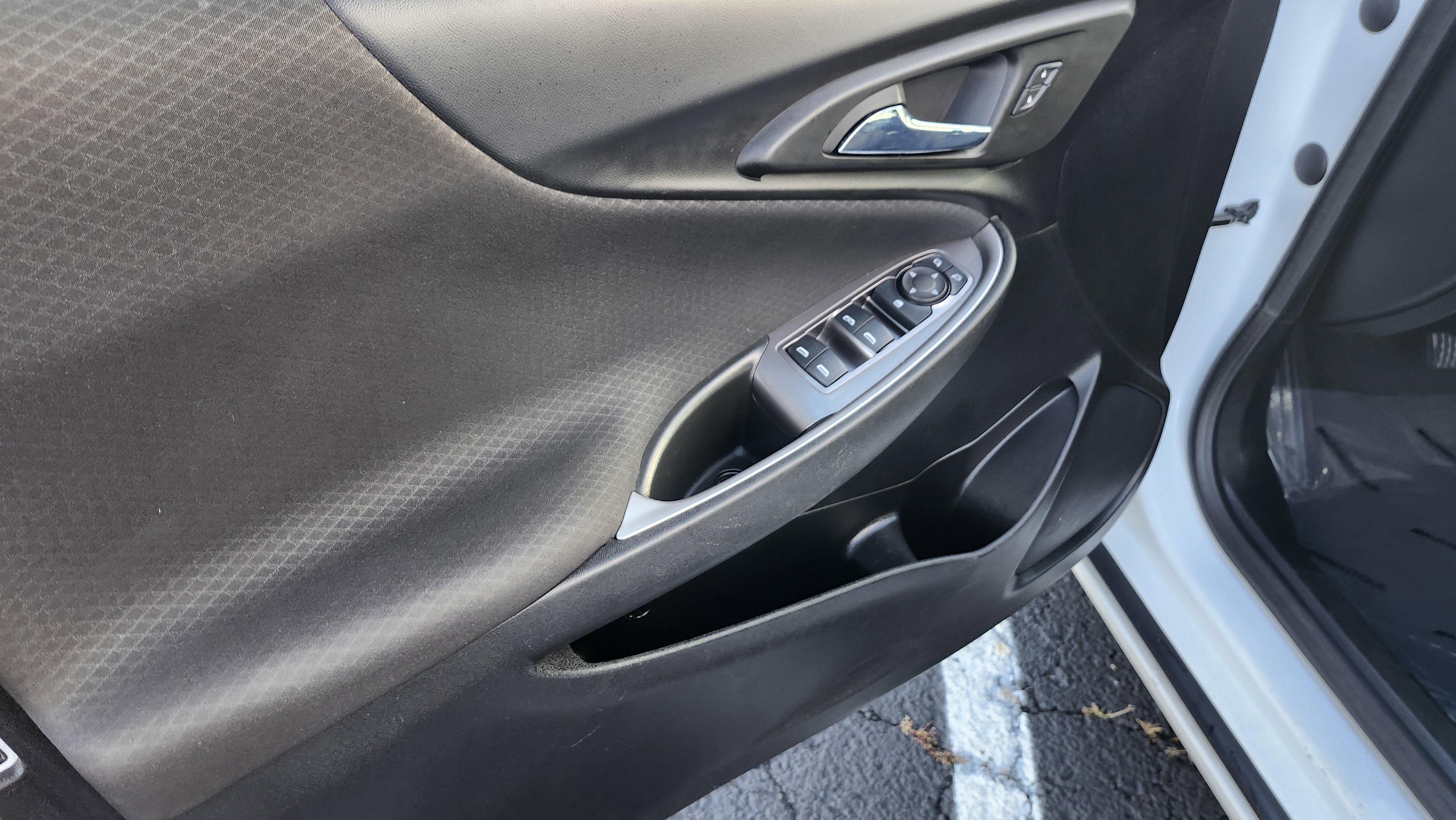 Used 2022 Chevrolet Malibu LT image 17