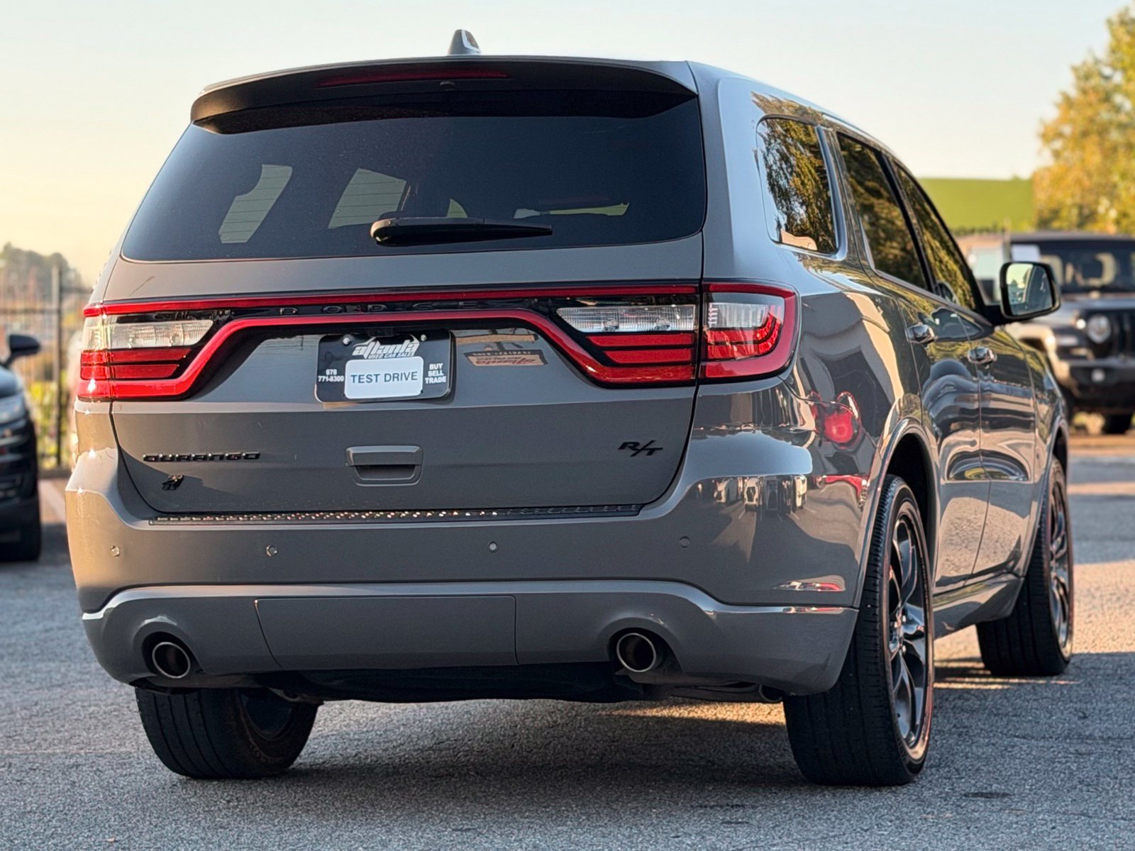 Used 2022 Dodge Durango R/T w/ Blacktop Package AWD/4WD image 5