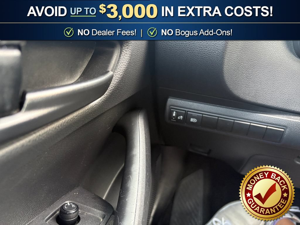 Used 2024 Toyota Corolla LE FWD image 28