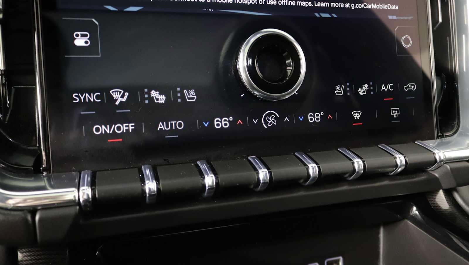Used 2025 GMC Yukon Elevation w/ Elevation Premium Package AWD/4WD image 25