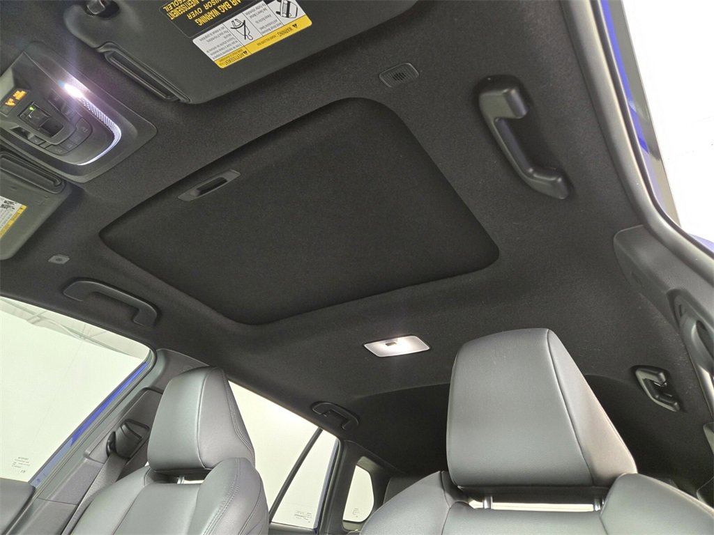 Used 2024 Toyota Corolla Cross XSE w/ Convenience Package image 15