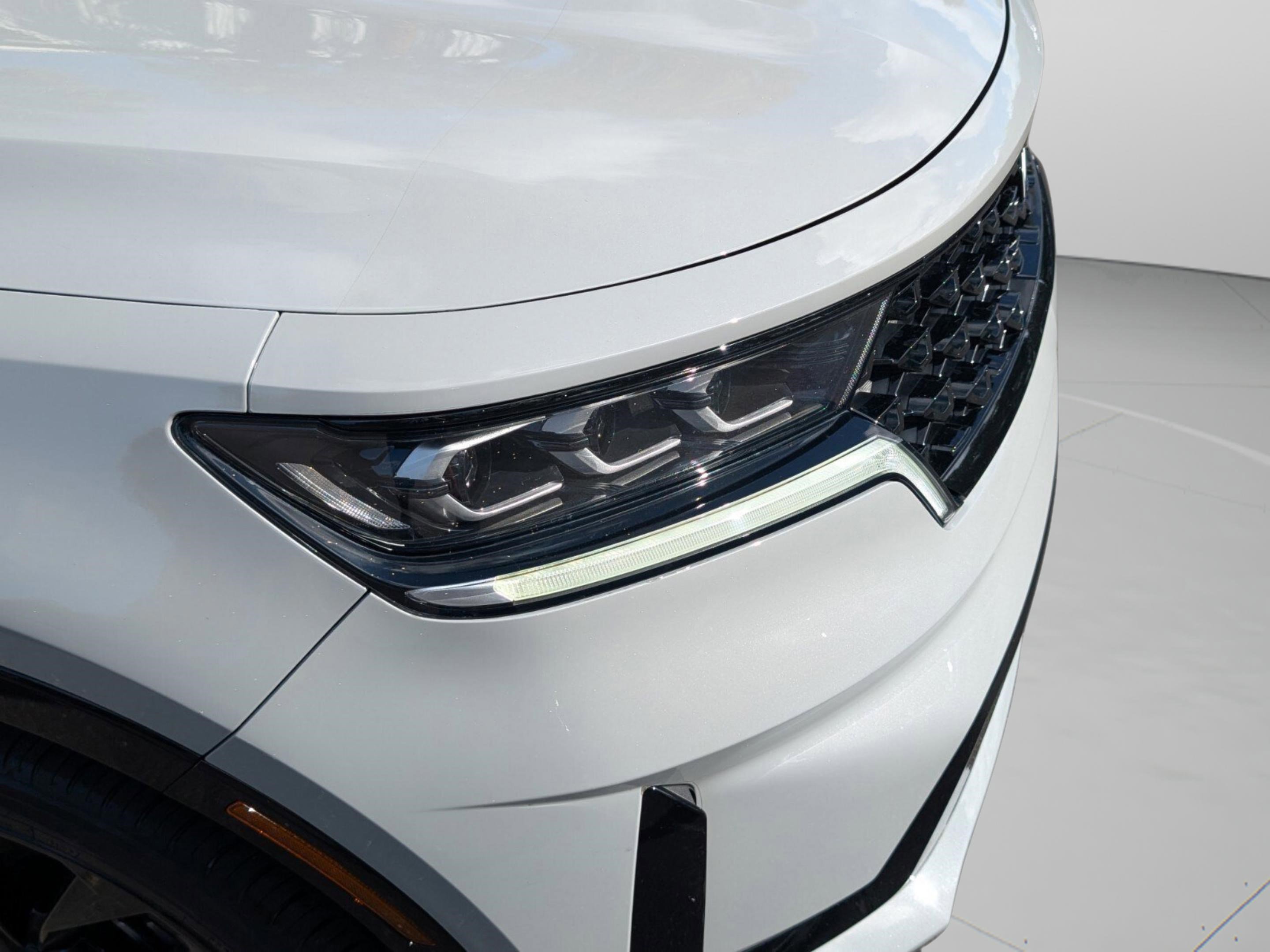 Used 2023 Kia Sorento SX image 10