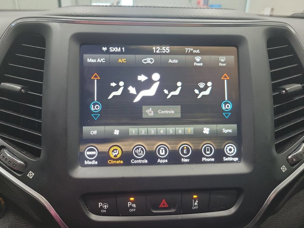 Certified 2023 Jeep Cherokee Altitude Lux AWD/4WD image 39
