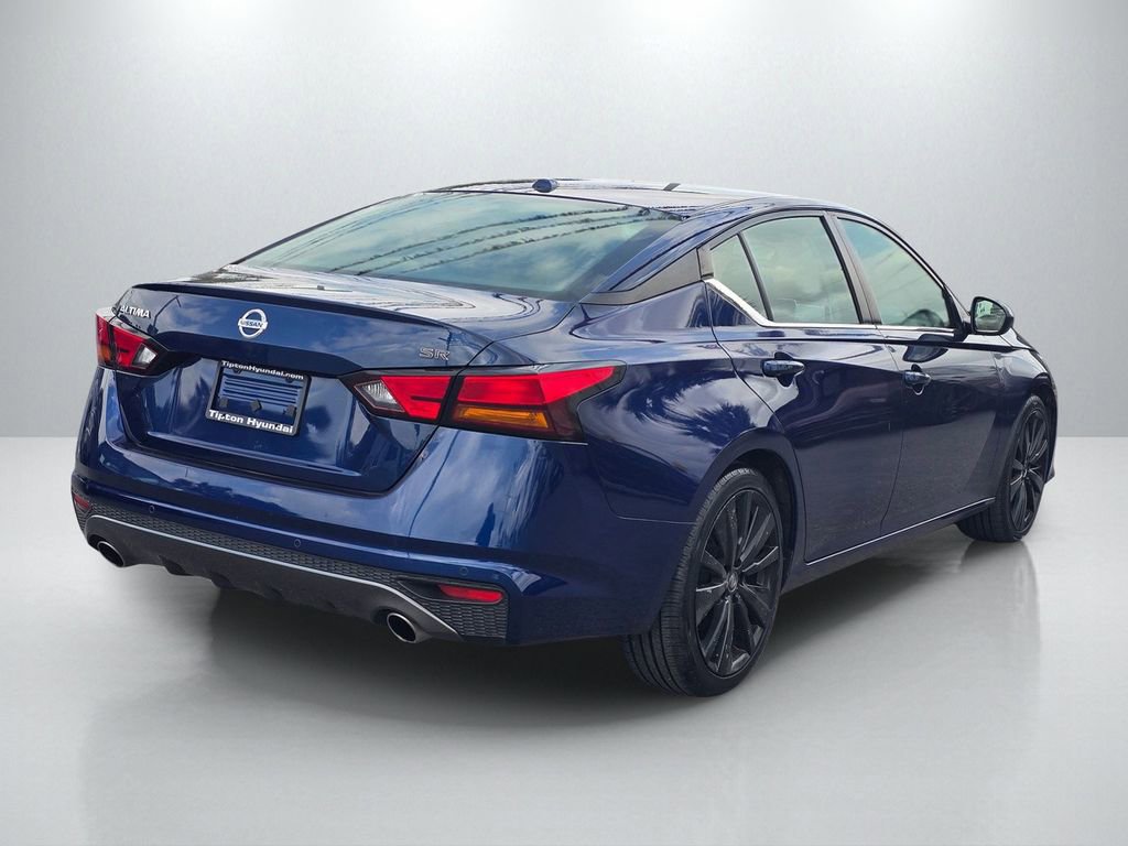 Used 2022 Nissan Altima 2.5 SR image 5