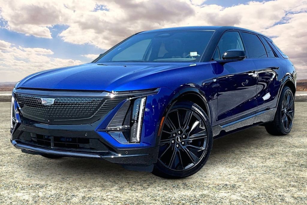 Used 2025 Cadillac Lyriq Sport image 3