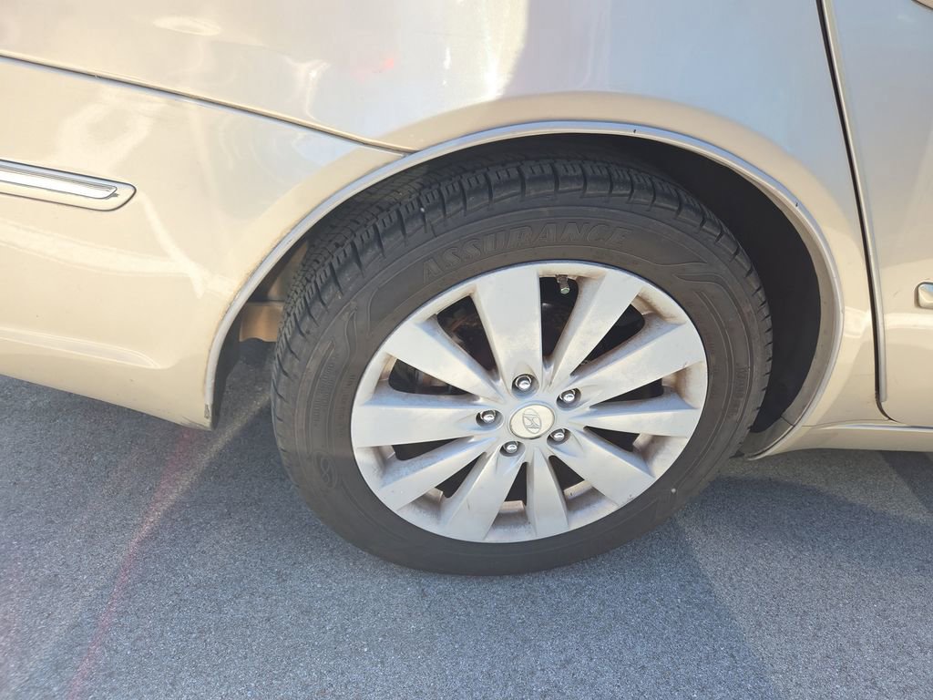 Used 2010 Hyundai Sonata Limited FWD image 4