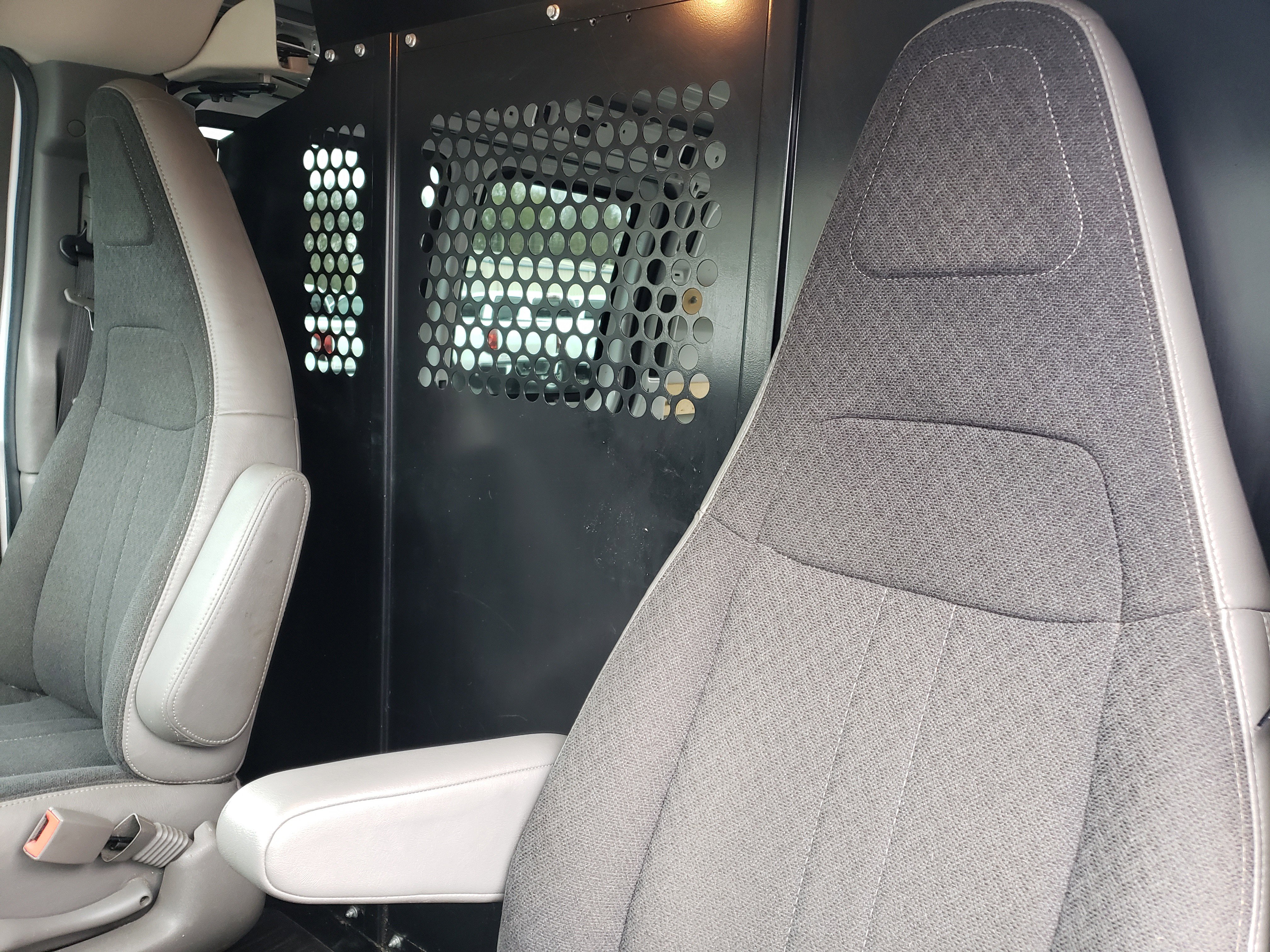 Used 2021 Chevrolet Express 2500 w/ Driver Convenience Package image 26