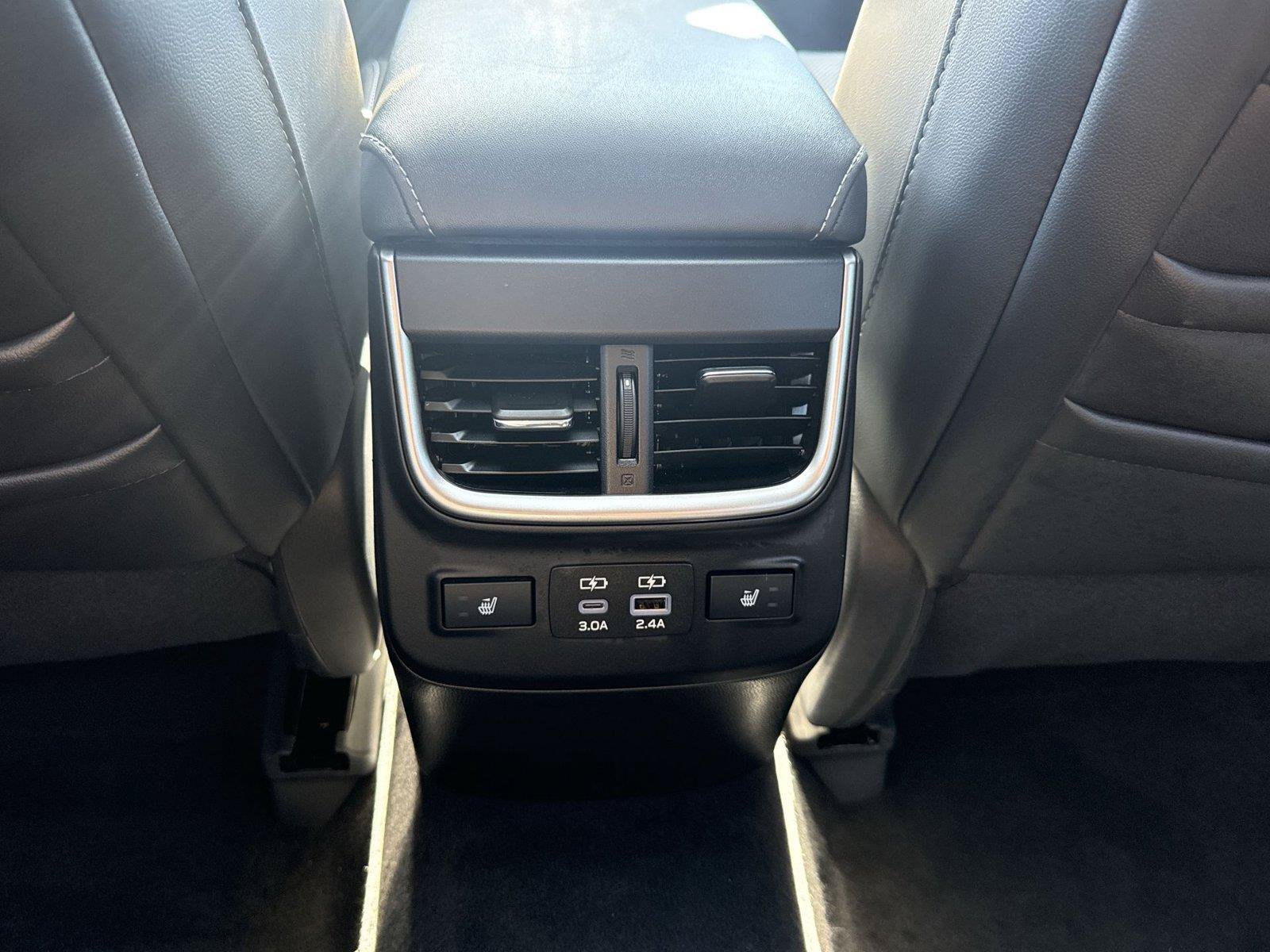 Used 2025 Subaru Outback Touring XT AWD/4WD image 22