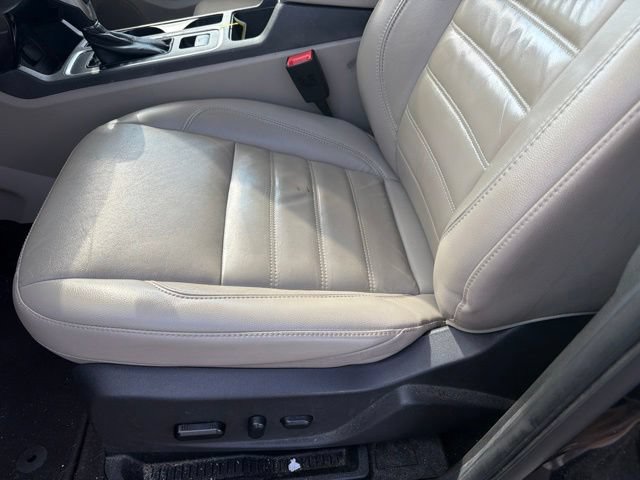 Used 2019 Ford Escape Titanium FWD image 5