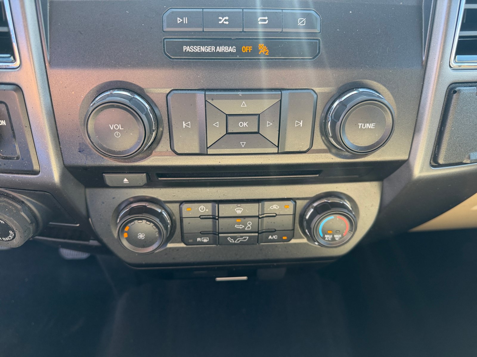 Used 2018 Ford F150 XLT w/ Equipment Group 301A Mid RWD image 25