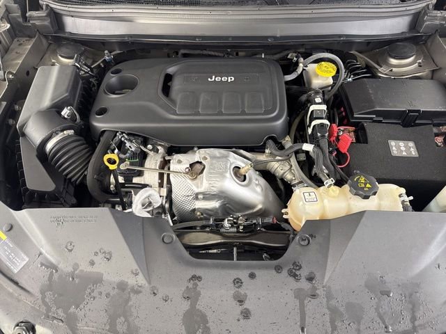 Used 2019 Jeep Cherokee Trailhawk AWD/4WD image 20