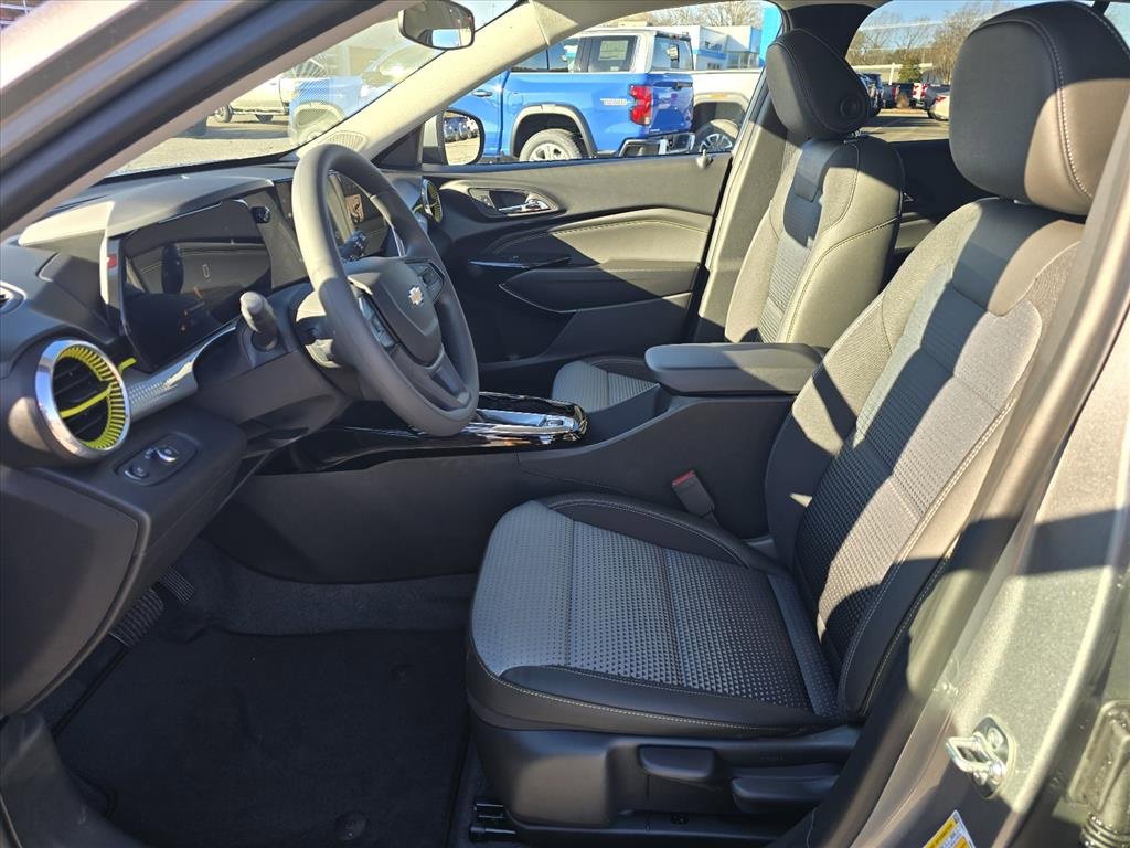 New 2026 Chevrolet Trax LT image 8