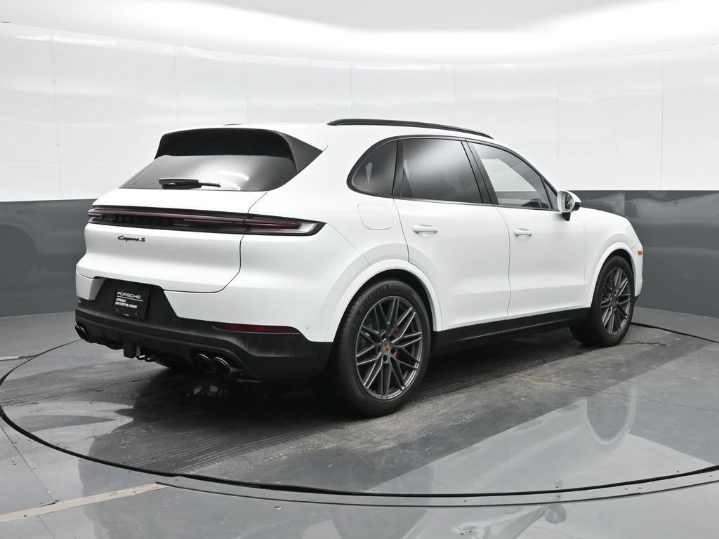 Certified 2025 Porsche Cayenne S AWD/4WD image 7