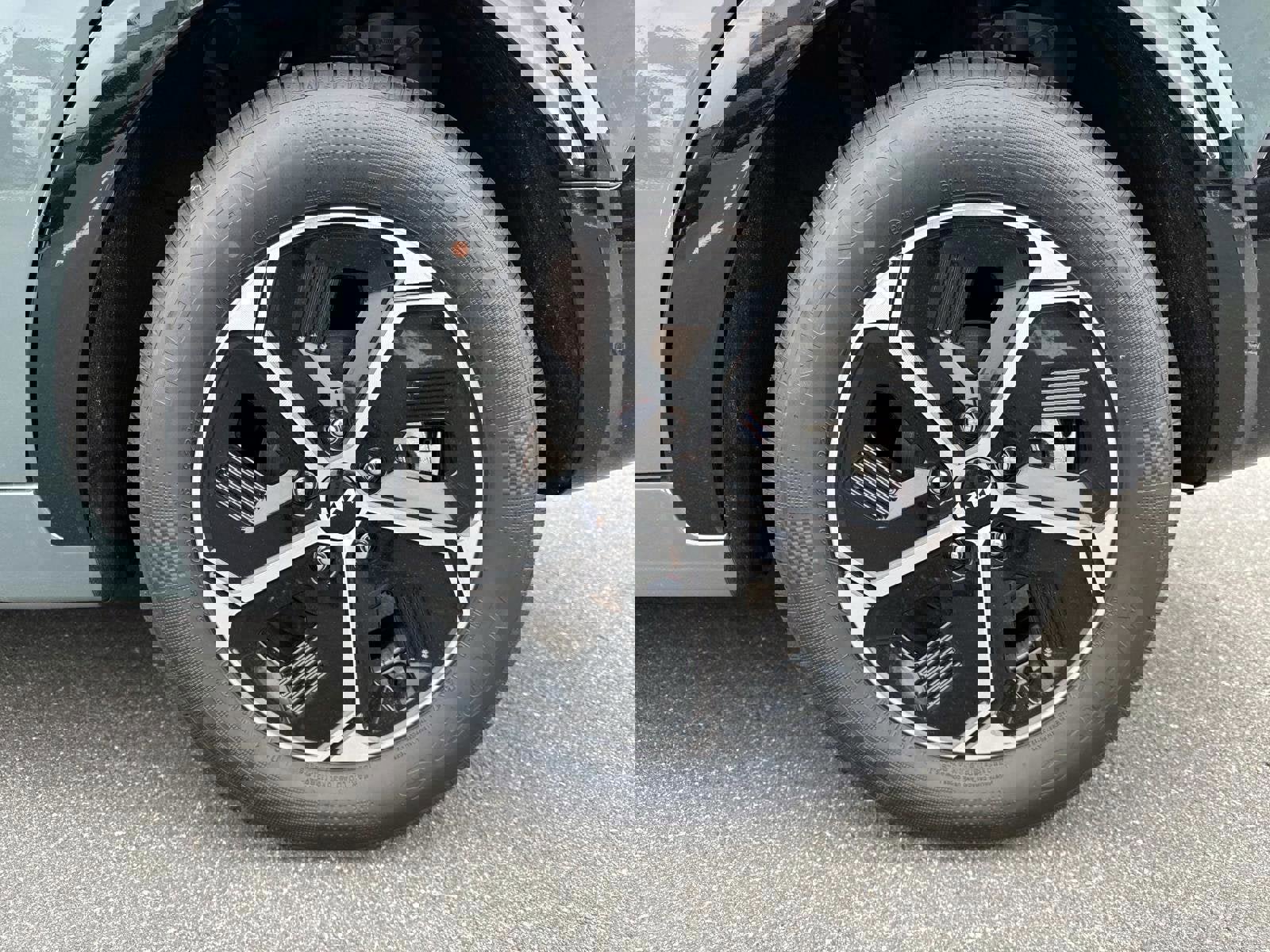 New 2025 Kia Niro SX image 9