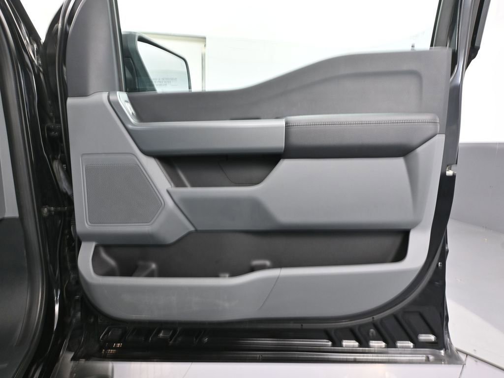 Used 2023 Ford F150 XLT w/ XTR Package image 41