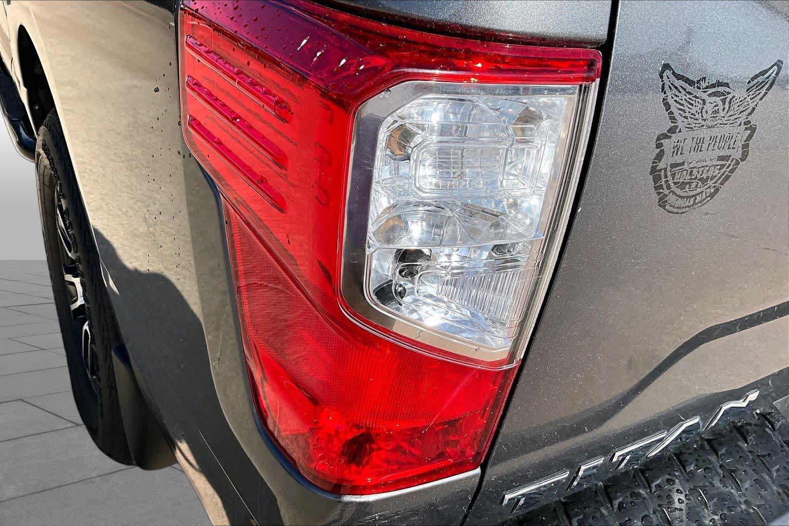 Used 2021 Nissan Titan SV w/ SV Convenience Package AWD/4WD image 26