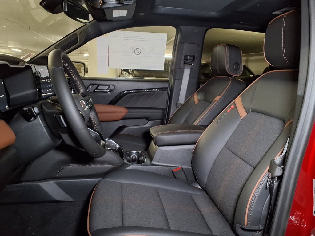 New 2026 GMC Canyon AT4 w/ Technology Plus Package AWD/4WD image 15