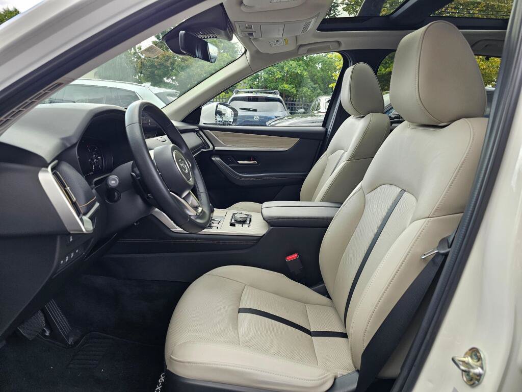 Certified 2024 MAZDA CX-90 Plug-In Hybrid w/ Premium Pkg AWD/4WD image 21