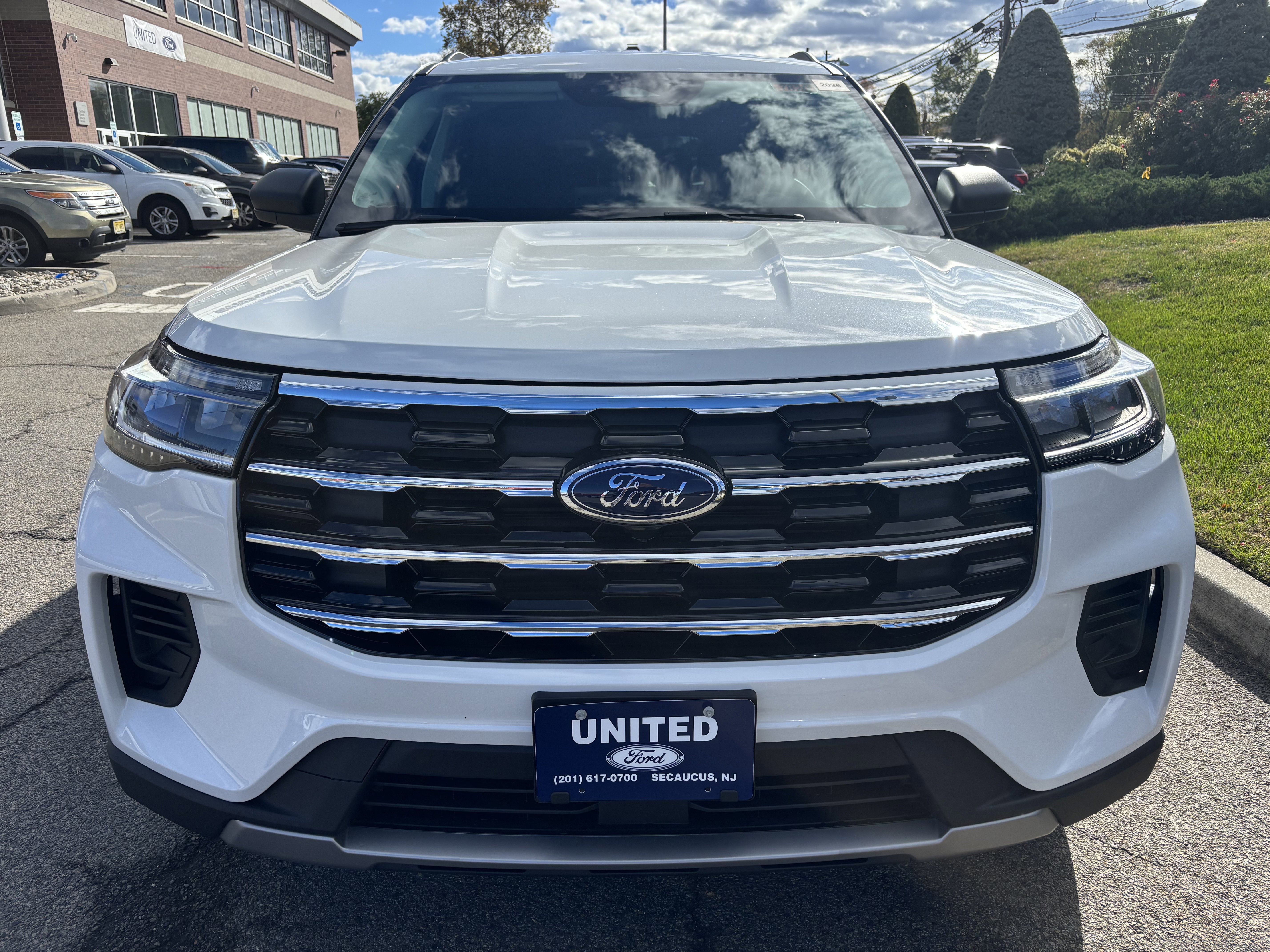 New 2026 Ford Explorer Active image 2