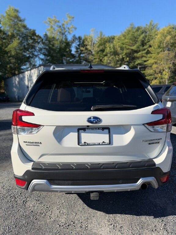 Used 2024 Subaru Forester Touring image 8