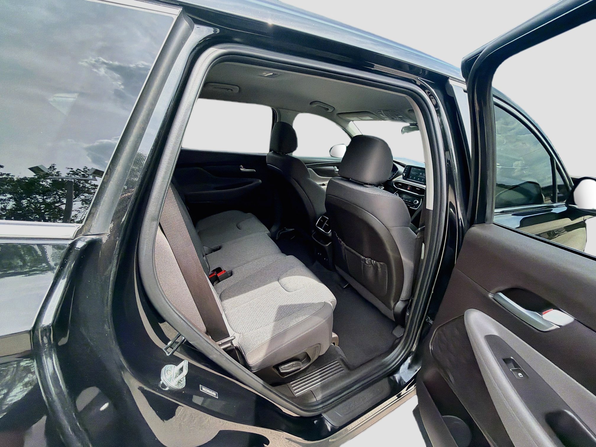 Used 2020 Hyundai Santa Fe SE FWD image 26