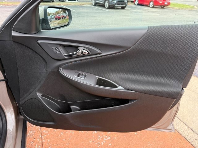 Used 2024 Chevrolet Malibu LT image 19