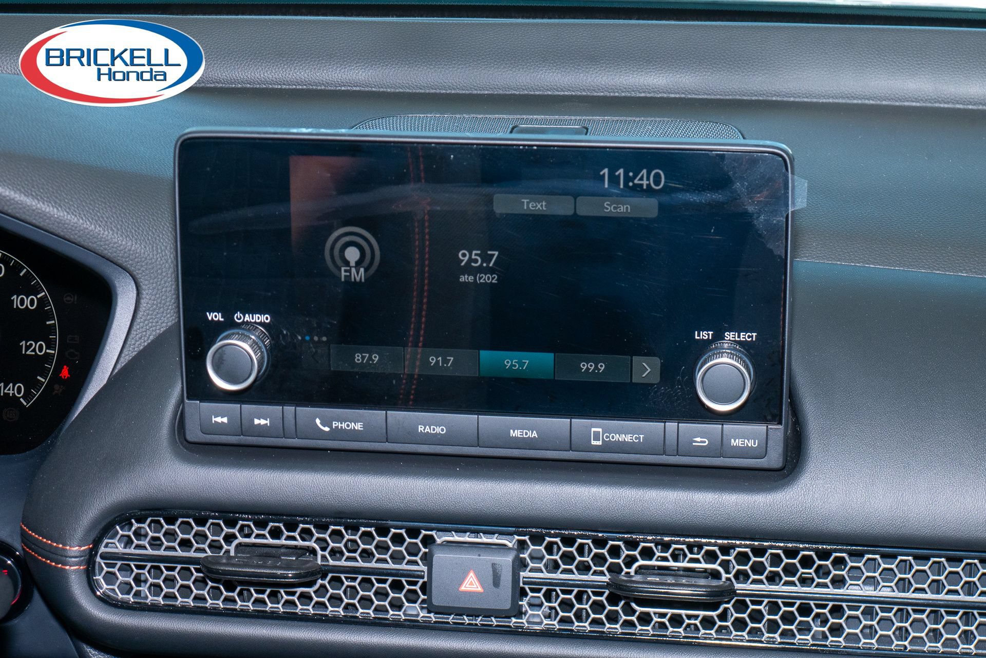Certified 2025 Honda HR-V Sport image 26