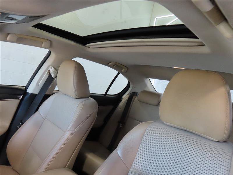 Used 2016 Lexus GS 200t RWD image 18