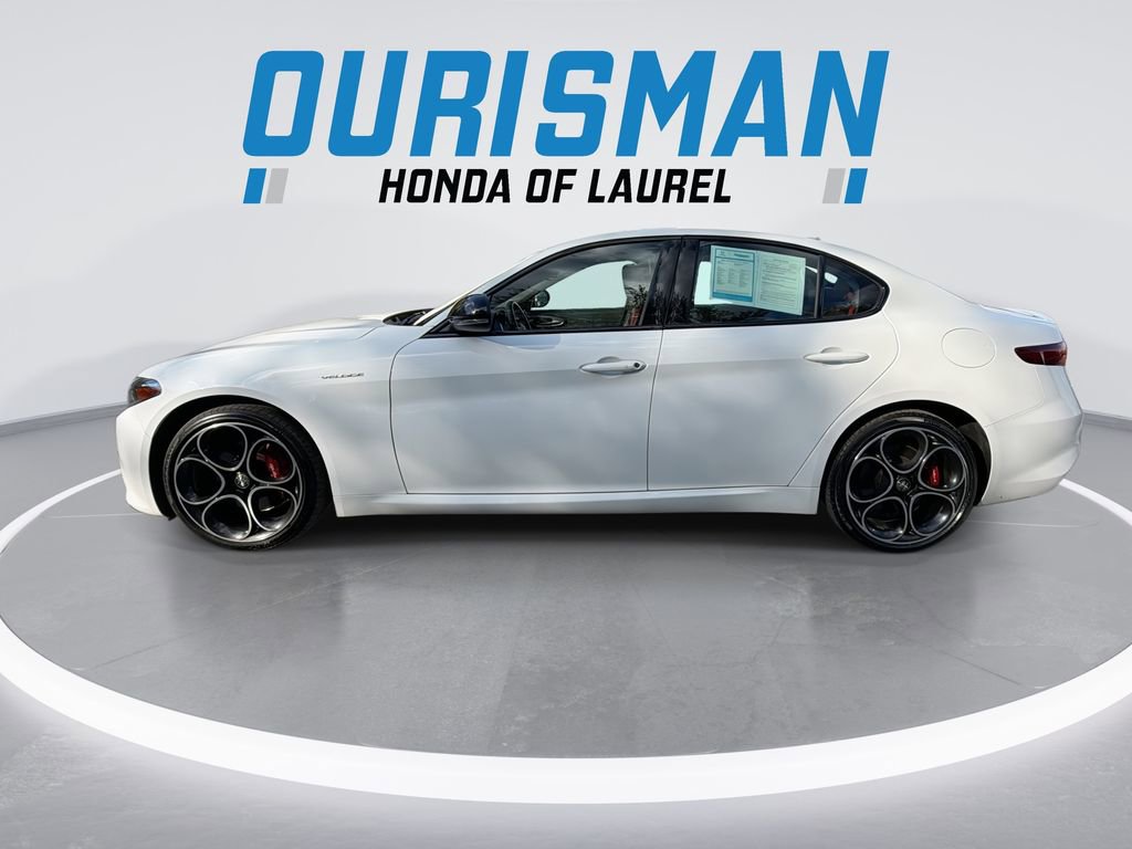 Used 2022 Alfa Romeo Giulia Veloce image 5