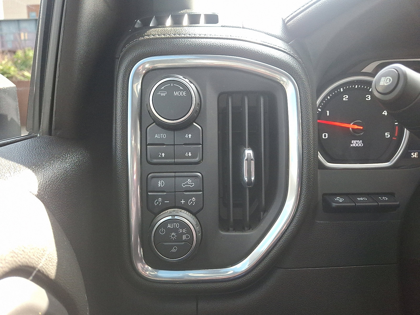 Certified 2023 Chevrolet Silverado 3500 LTZ w/ LTZ Plus Package image 23