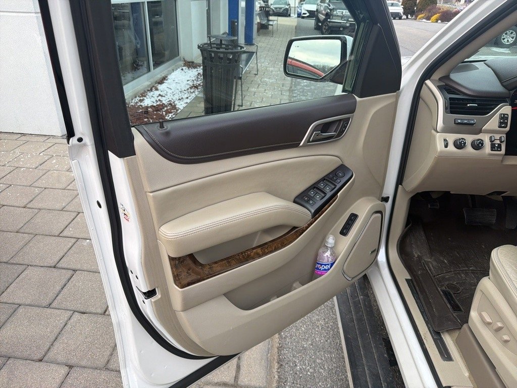 Used 2016 GMC Yukon Denali w/ Open Road Package image 11