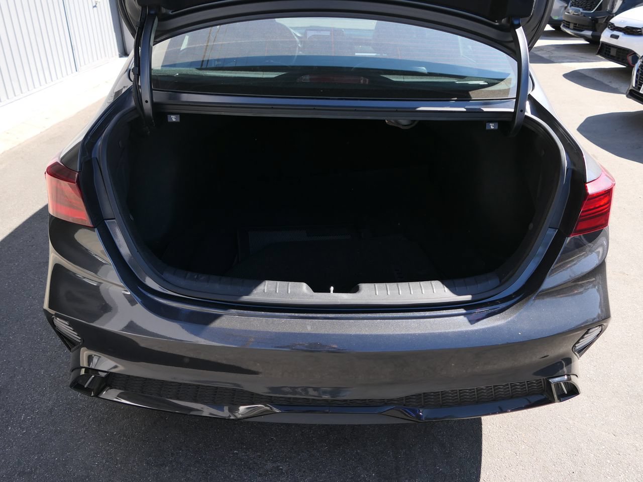 Used 2023 Kia Forte GT-Line w/ GT-Line Premium Package FWD image 24