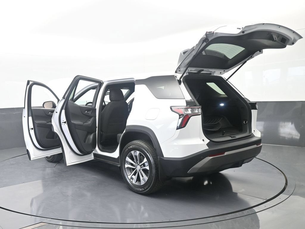 Used 2026 Chevrolet Equinox LT FWD image 76