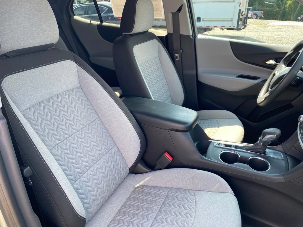 Used 2024 Chevrolet Equinox LS w/ LS Convenience Package FWD image 21