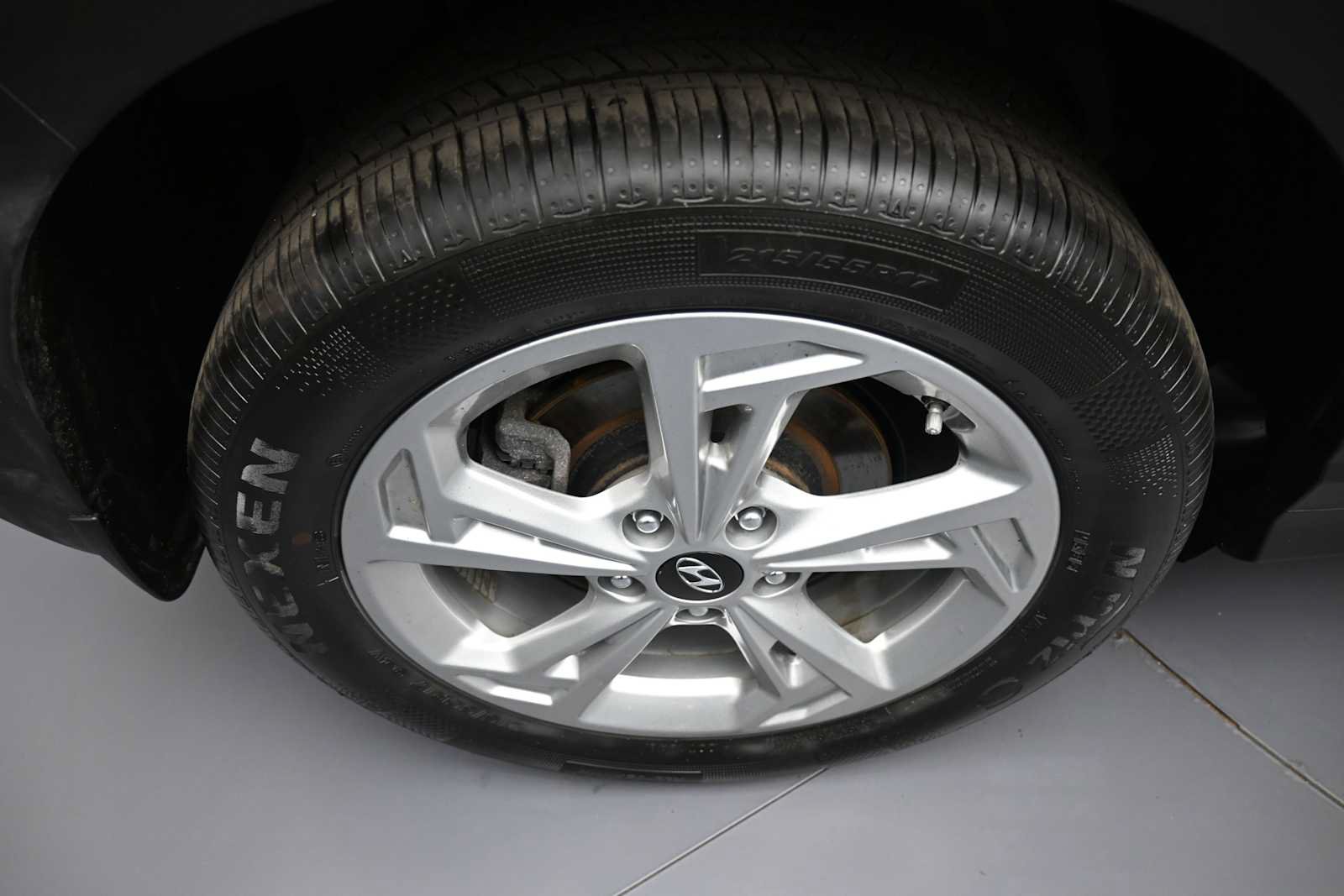 Certified 2023 Hyundai Kona SEL AWD/4WD image 12