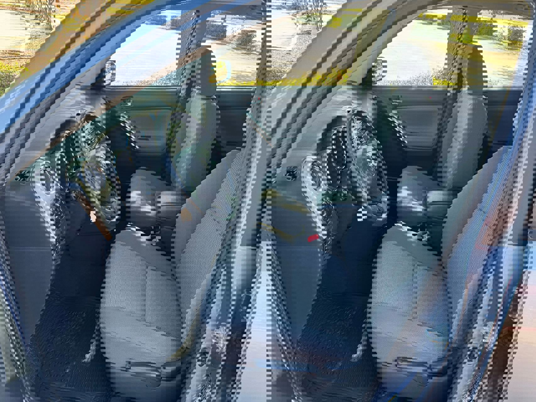 Used 2007 Toyota Matrix XR image 13