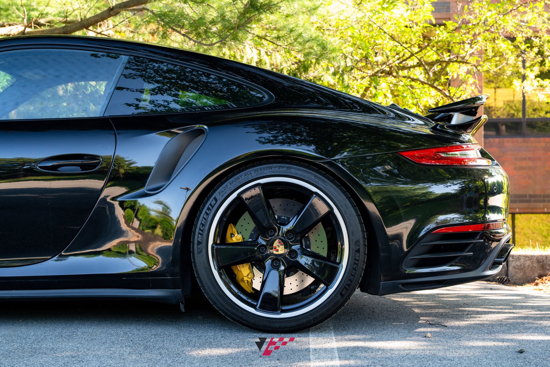 Used 2017 Porsche 911 Turbo S AWD/4WD image 33