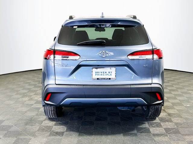 Certified 2023 Toyota Corolla Cross LE image 7