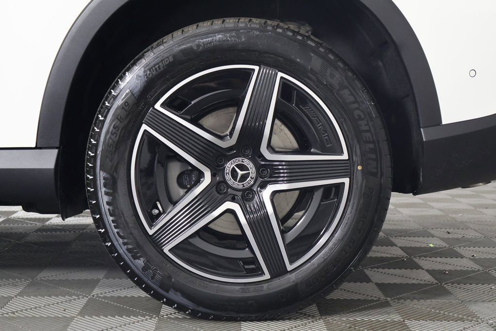 New 2026 Mercedes-Benz GLC 300 image 10