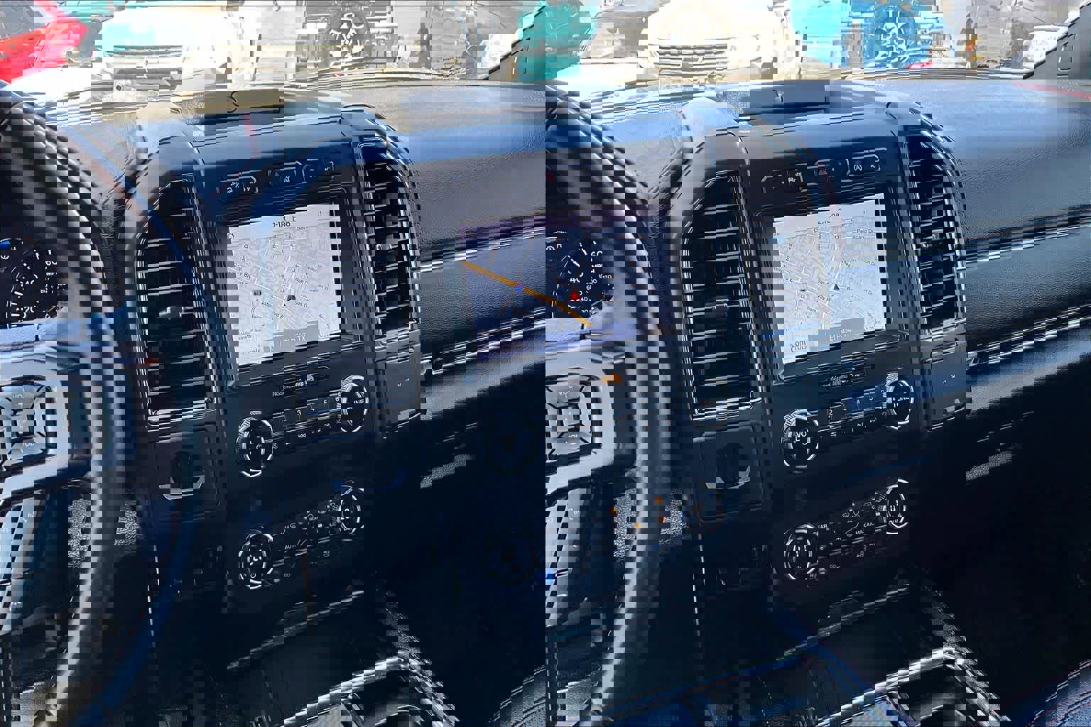 Used 2021 Ford Expedition Limited image 7