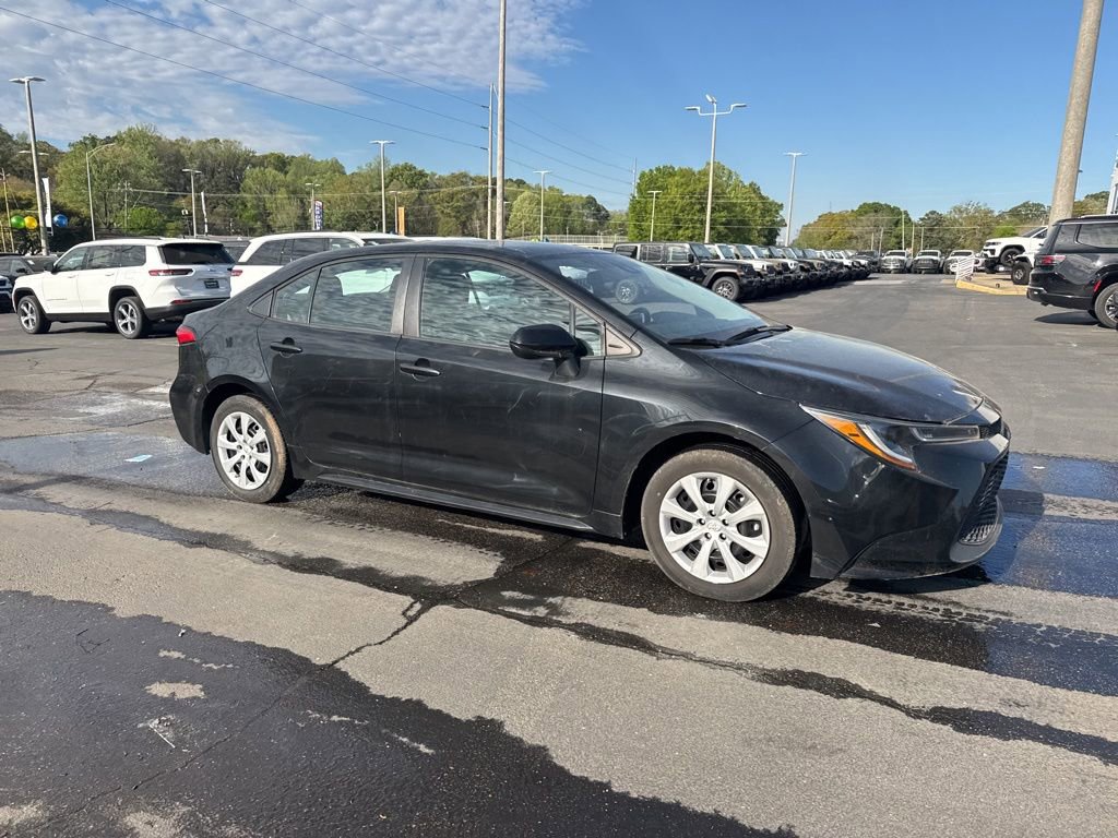Used 2022 Toyota Corolla LE video 2