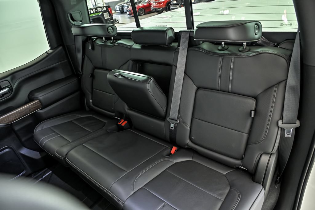 Used 2021 Chevrolet Silverado 1500 High Country AWD/4WD image 16