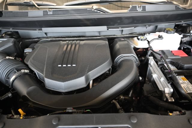 New 2026 Chevrolet Traverse LT w/ Driver Confidence Package FWD image 29