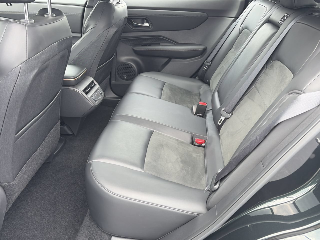 Certified 2024 Nissan Ariya FWD image 13